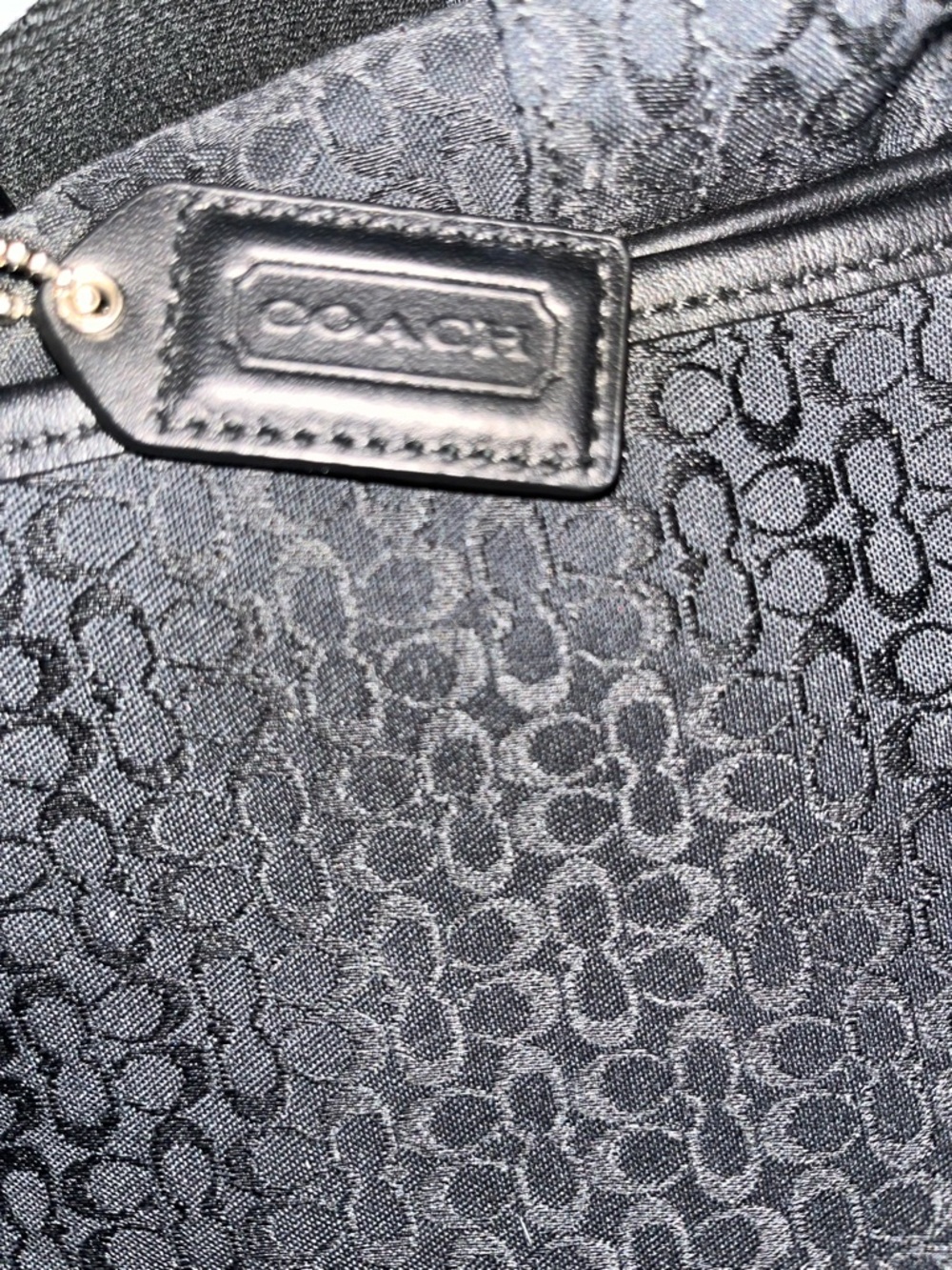 Black Coach Messenger Bag - Classic Crossbody - Picture 2 of 3